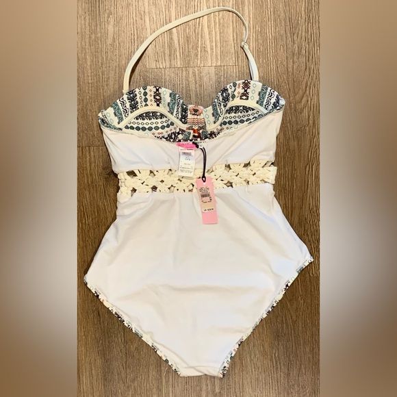 NO LONGER AVAILABLE - Picture 8 of 11